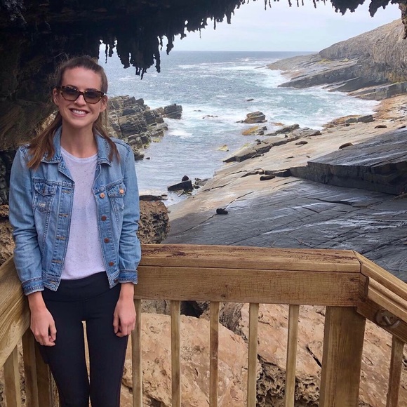 Meet your Posher, Maria - Picture 1 of 1